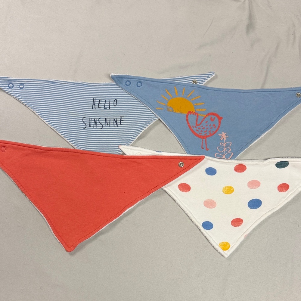 🐥 Colourful Bandana Bib Set